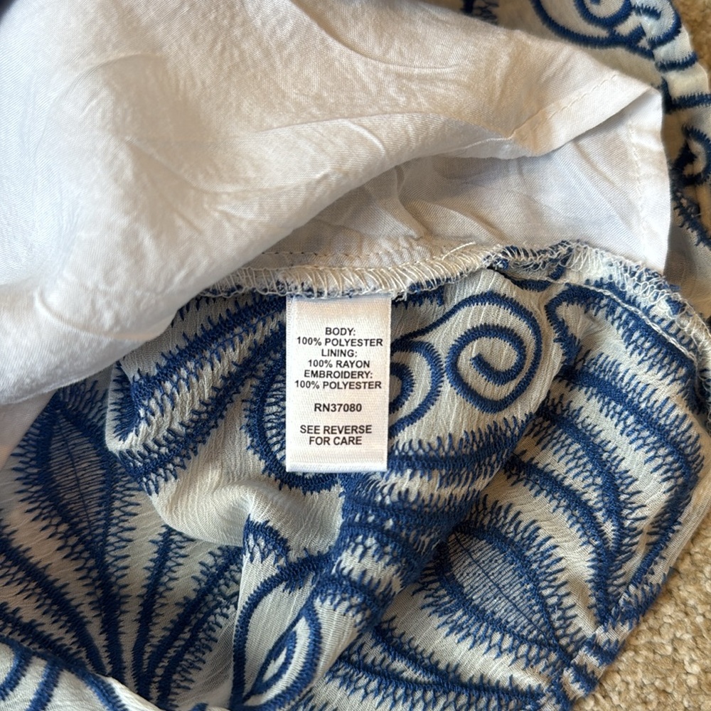 Versona Blue and White Patterned Swirl Blouse Ruffle Sleeve women's Size Medium - Picture 6 of 8